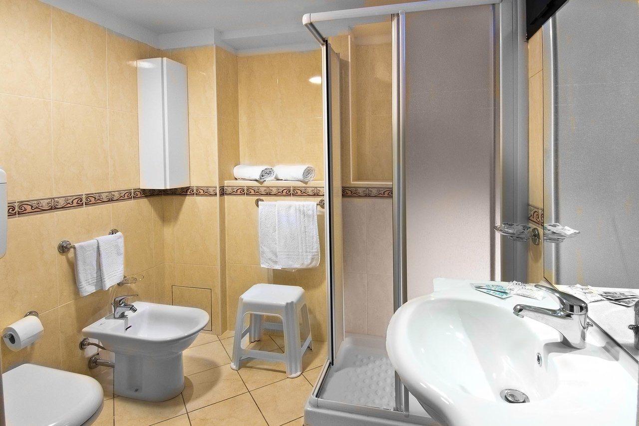 Hotel Milton Κατόλικα Εξωτερικό φωτογραφία